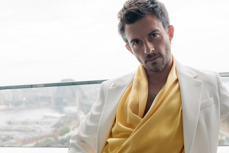 Jonathan Bailey, chi è l'uomo più sexy del 2025