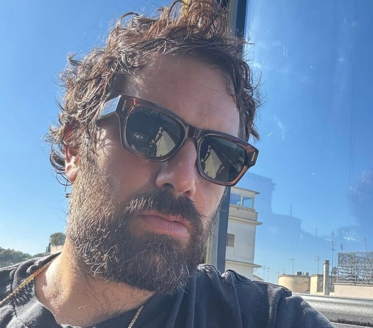 Sanremo 2026, I romantici di Tommaso Paradiso: testo e significato del brano